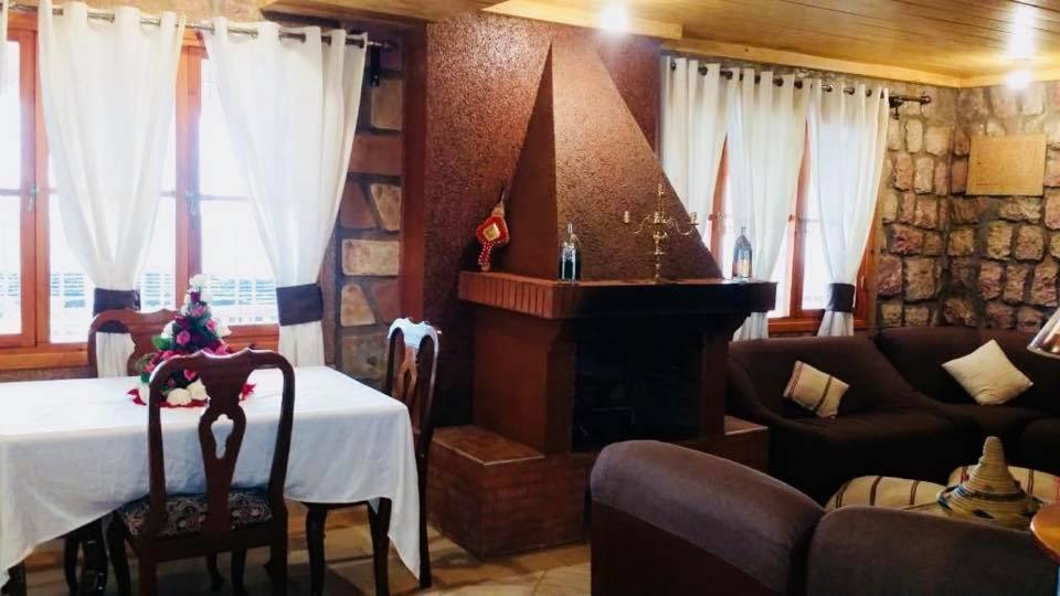 Maison D'Hotes Yamine Бени Мелал Екстериор снимка